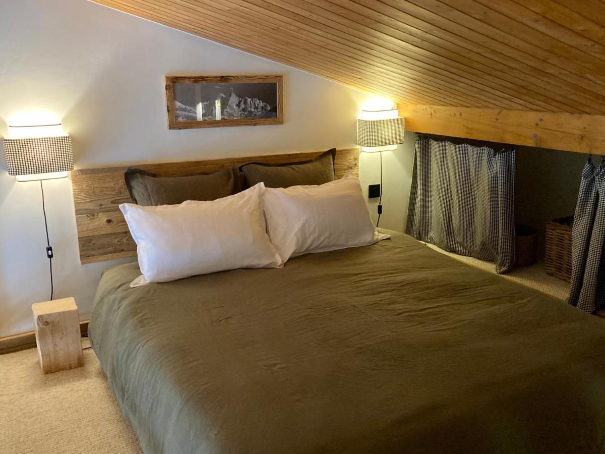 Appartement Ensoleille Aux Tines, Vue Massif Шамони Екстериор снимка