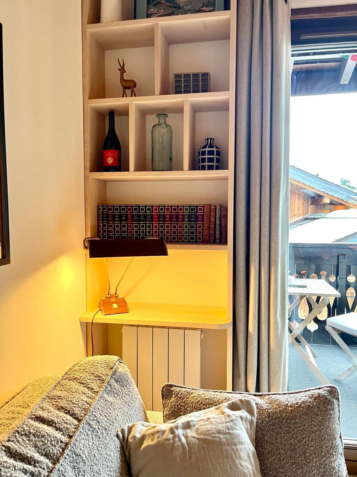 Appartement Ensoleille Aux Tines, Vue Massif Шамони Екстериор снимка