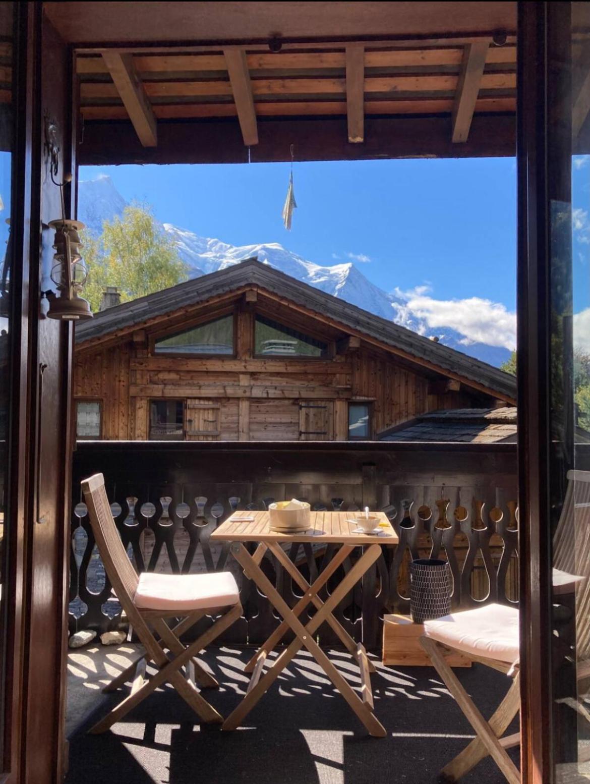 Appartement Ensoleille Aux Tines, Vue Massif Шамони Екстериор снимка